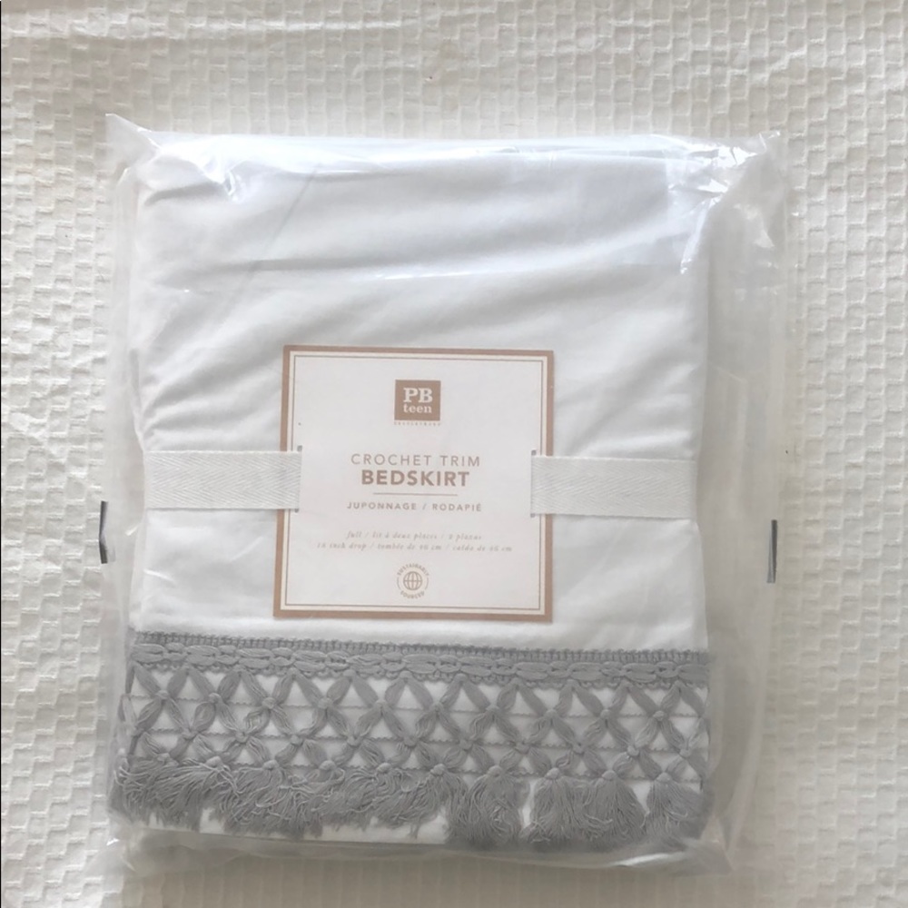 PB teen bed skirt